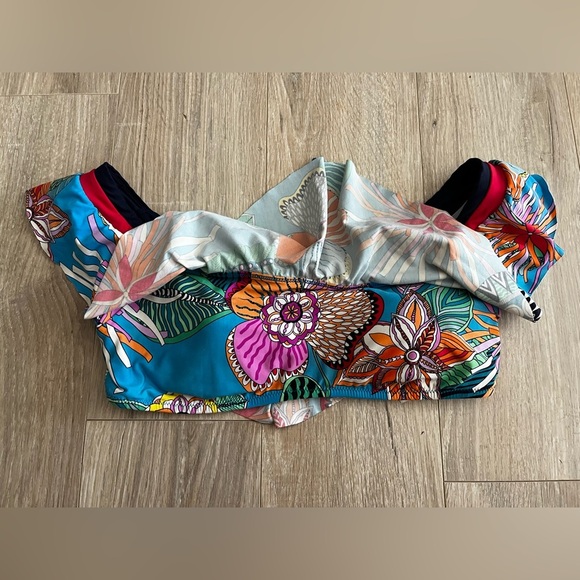 Trina Turk Pacific Tahiti Tropical Leaf Ruffle Bandeau Bikin Top - Size 8 - Picture 4 of 8